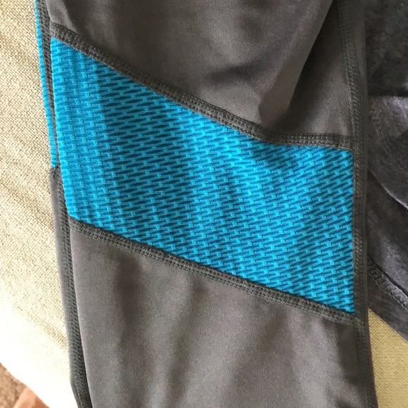 Running set - Picture 3 of 6